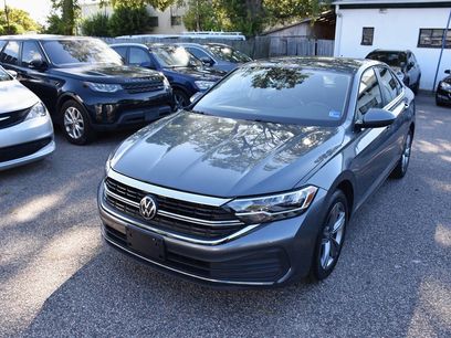 Used 2024 Volkswagen Jetta SE