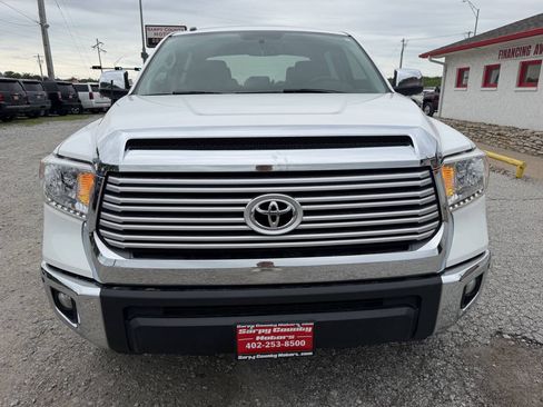 Used 2016 Toyota Tundra Limited w/ Limited Premium Package AWD/4WD image 8