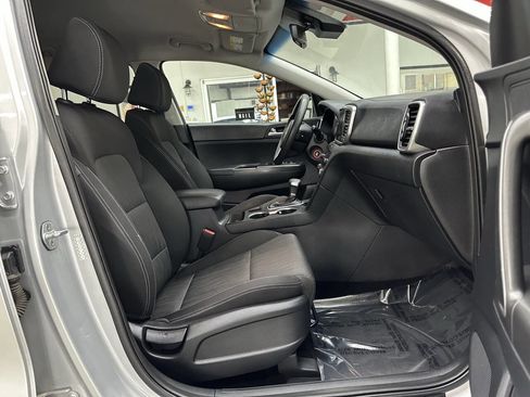Used 2020 Kia Sportage LX image 17