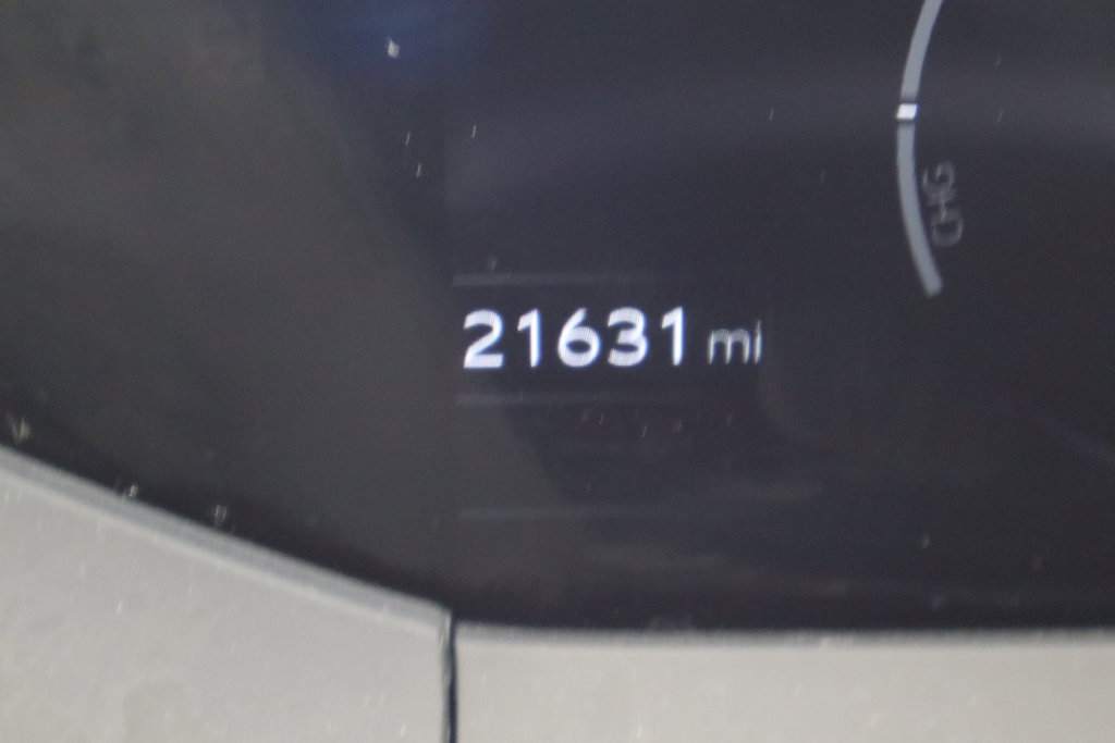 Used 2025 Toyota Prius LE FWD image 37