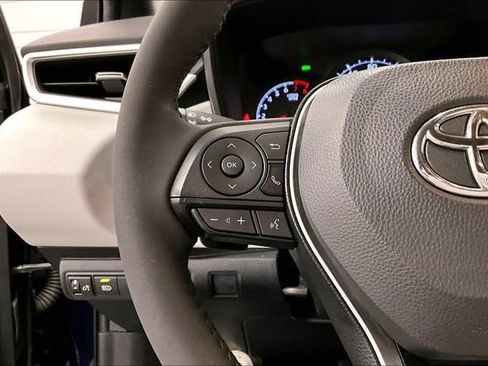 Used 2020 Toyota Corolla SE w/ SE Premium Package image 27