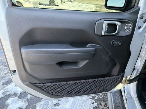 Used 2023 Jeep Wrangler Unlimited Rubicon 4xe w/ Cold Weather Group image 10