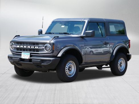 Used 2025 Ford Bronco 2-Door AWD/4WD image 3