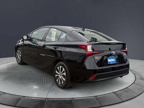 Used 2019 Toyota Prius XLE w/ Advanced Technology Package AWD/4WD image 3