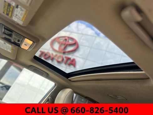 Used 2013 Toyota 4Runner SR5 w/ Premium Pkg AWD/4WD image 14
