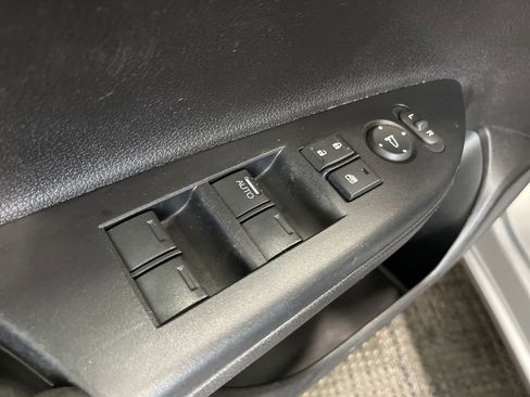 Used 2017 Honda Accord LX image 4