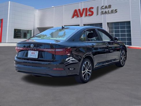 Used 2025 Volkswagen Jetta Sport FWD image 6