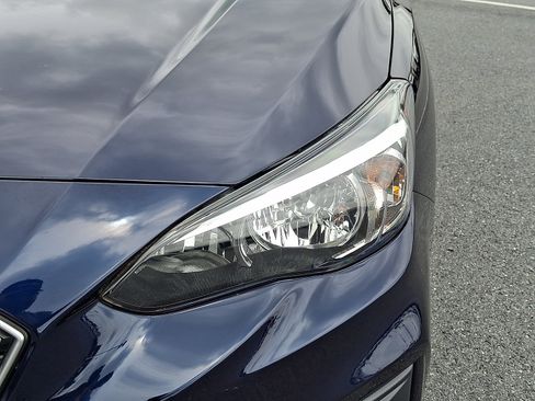 Used 2019 Subaru Impreza 2.0i Premium AWD/4WD image 10