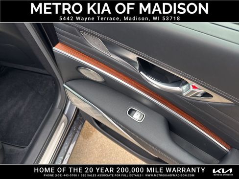 Used 2020 Kia K900 Luxury w/ VIP Package AWD/4WD image 34