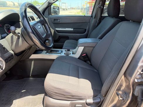 Used 2011 Ford Escape XLT AWD/4WD image 27