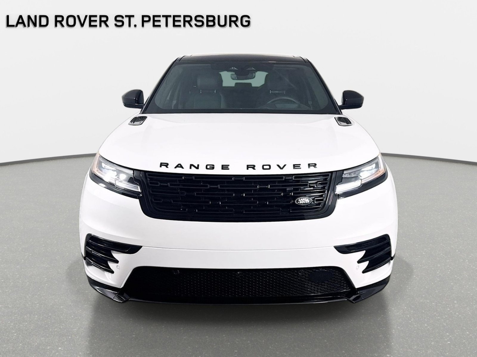 Used 2026 Land Rover Range Rover Velar Dynamic SE AWD/4WD image 2