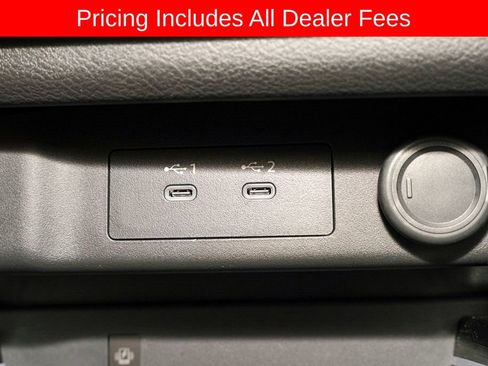 Certified 2025 Nissan Rogue SL FWD image 17