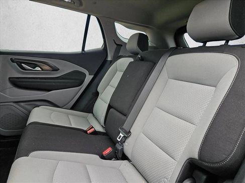 Used 2023 GMC Terrain SLE FWD image 15