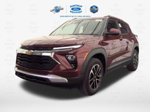 Used 2025 Chevrolet TrailBlazer LT AWD/4WD image 6