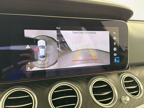 Used 2022 Mercedes-Benz E 350 E 350 image 23