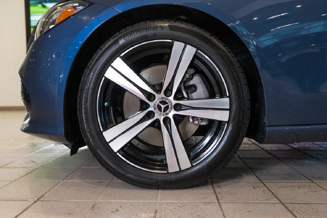 Certified 2025 Mercedes-Benz C 300 4MATIC Sedan image 9