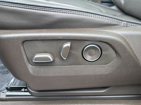 Certified 2024 GMC Yukon Denali image 15