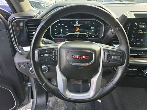Used 2023 GMC Sierra 1500 SLE image 26