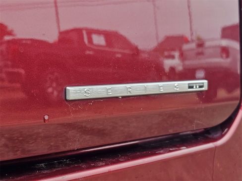 Used 2024 Jeep Wagoneer L Series II image 33