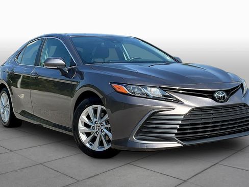 Used 2024 Toyota Camry LE w/ Convenience Package FWD image 3