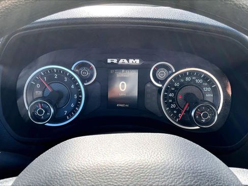 Used 2023 RAM 2500 Tradesman w/ Chrome Appearance Group image 25