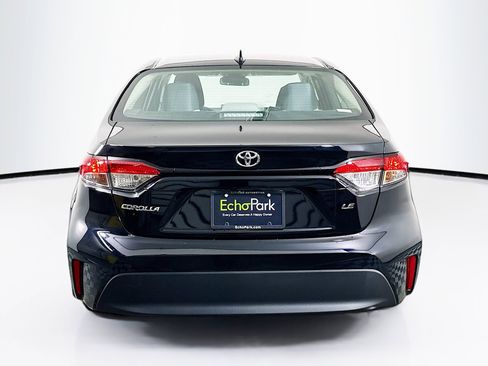 Used 2025 Toyota Corolla LE FWD image 7