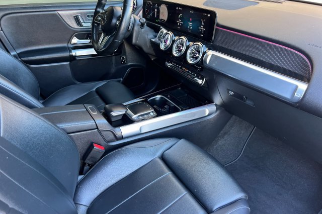 Used 2023 Mercedes-Benz EQB 250+ w/ Exclusive Package image 18