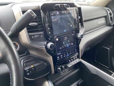 Certified 2022 RAM 2500 Laramie image 19
