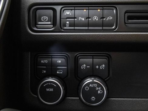 Used 2022 Chevrolet Tahoe LT AWD/4WD image 25