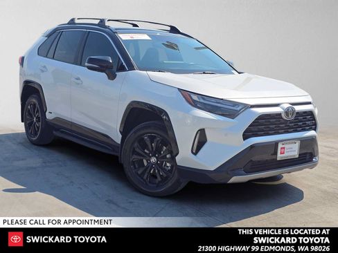 Used 2025 Toyota RAV4 XSE w/ Advanced Technology Package AWD/4WD image 1