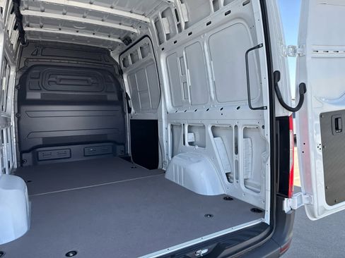 New 2026 Mercedes-Benz Sprinter 2500 image 15