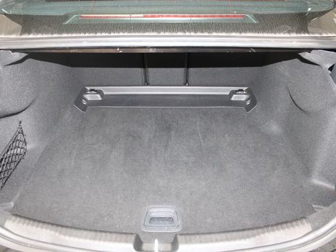 Used 2025 Mercedes-Benz C 300 Sedan image 27