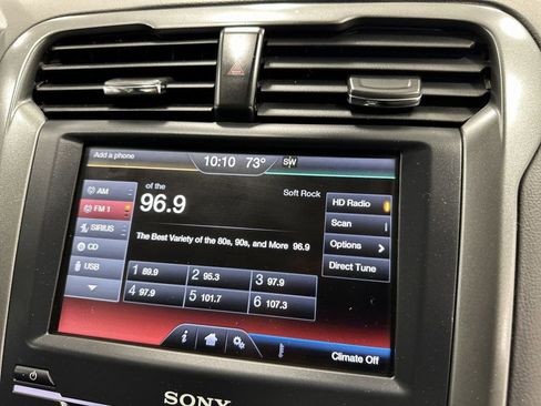 Used 2014 Ford Fusion Titanium FWD image 19