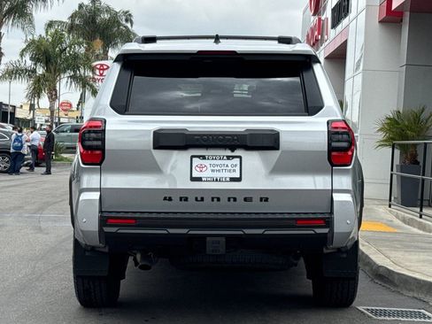 Certified 2025 Toyota 4Runner TRD Off-Road AWD/4WD image 6