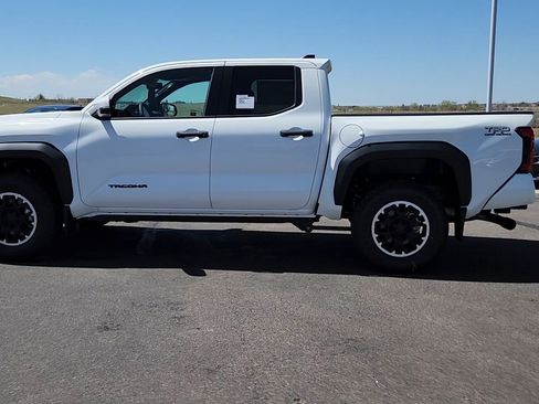 New 2026 Toyota Tacoma TRD Off-Road AWD/4WD image 2