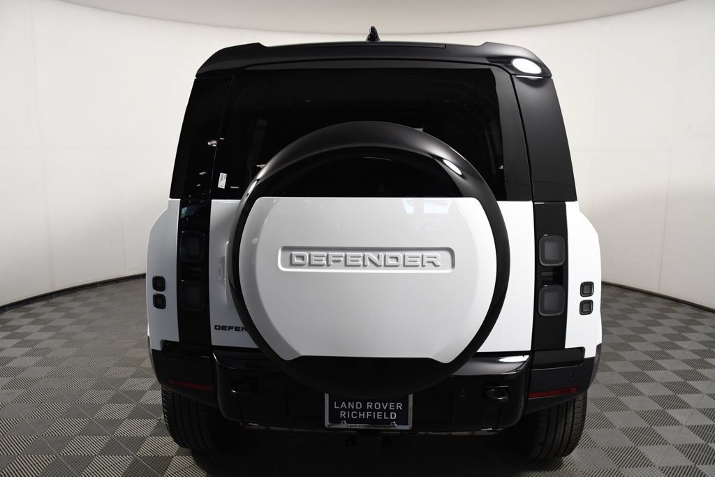 New 2026 Land Rover Defender 110 S AWD/4WD image 5