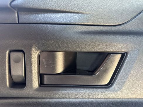 Used 2025 Subaru Outback Limited image 16