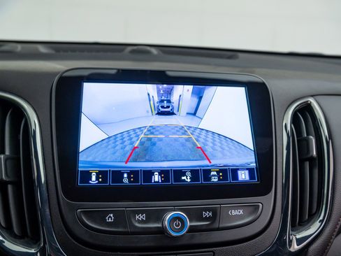 Used 2024 Chevrolet Equinox RS image 23