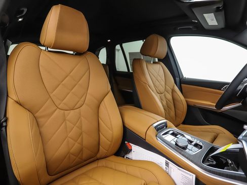 New 2026 BMW X5 xDrive40i w/ M Sport Package image 33