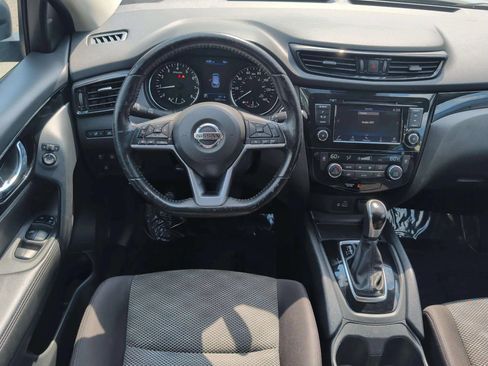 Used 2021 Nissan Rogue Sport SV FWD image 21