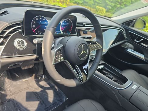Certified 2025 Mercedes-Benz E 350 4MATIC Sedan image 16