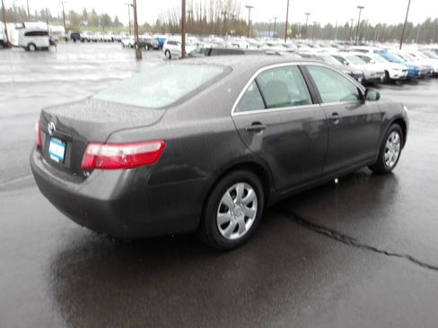 Used 2009 Toyota Camry LE image 5