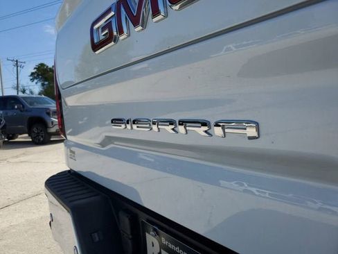 New 2026 GMC Sierra 1500 SLT w/ SLT Premium Plus Package AWD/4WD image 8