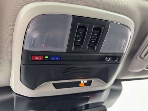 Used 2025 Subaru Crosstrek 2.5i Limited w/ Crosstrek Mirror Package image 25