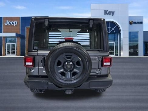 Used 2023 Jeep Wrangler Unlimited Sport AWD/4WD image 5