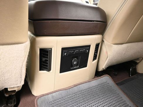 Used 2013 RAM 2500 Laramie w/ Convenience Group image 31