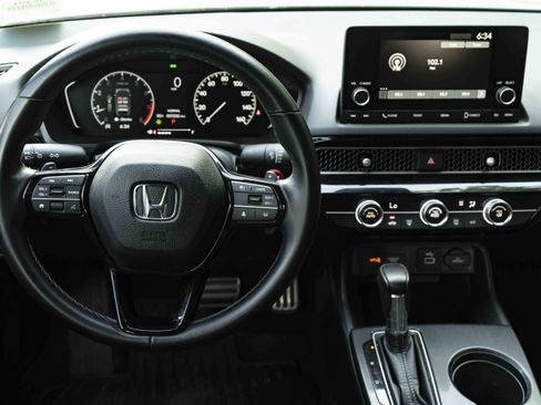 Used 2023 Honda Civic Sport image 19