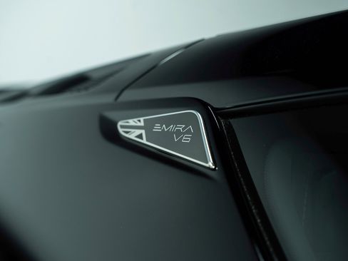 New 2025 Lotus Emira image 10