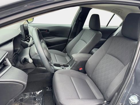 Used 2024 Toyota Corolla LE FWD image 9