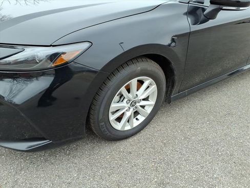 Certified 2025 Toyota Camry LE image 4